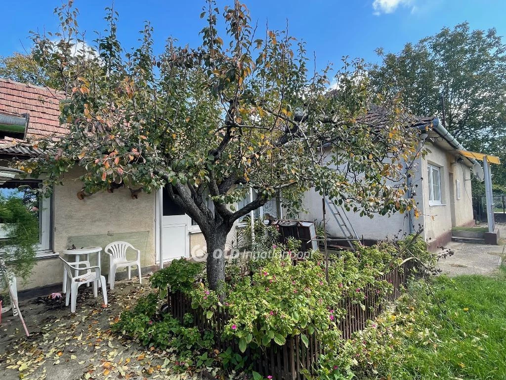 Eladó családi ház, Gárdony, Fürdő közelében