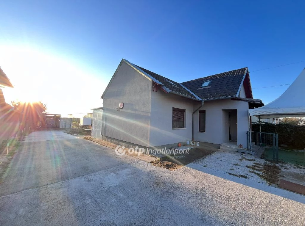 Eladó családi ház, Iváncsa, Hunyadi utca