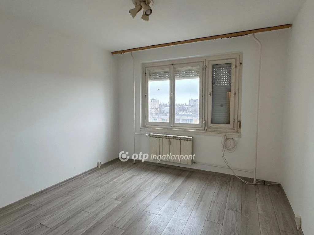 c3-1-name c2-20-name, Dunaújváros, Belváros