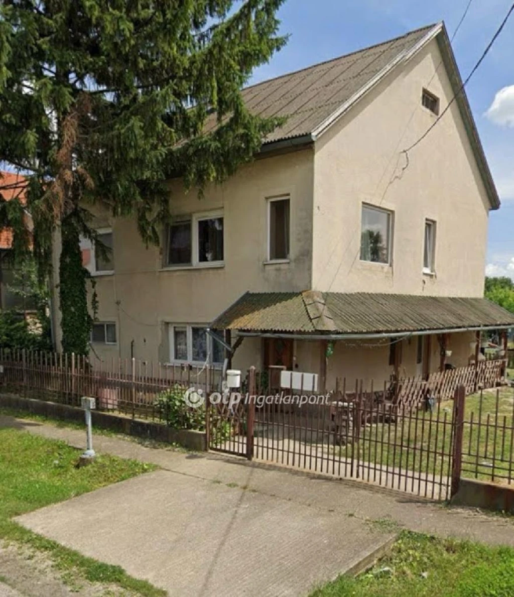 Eladó családi ház, Adony, Árpád u