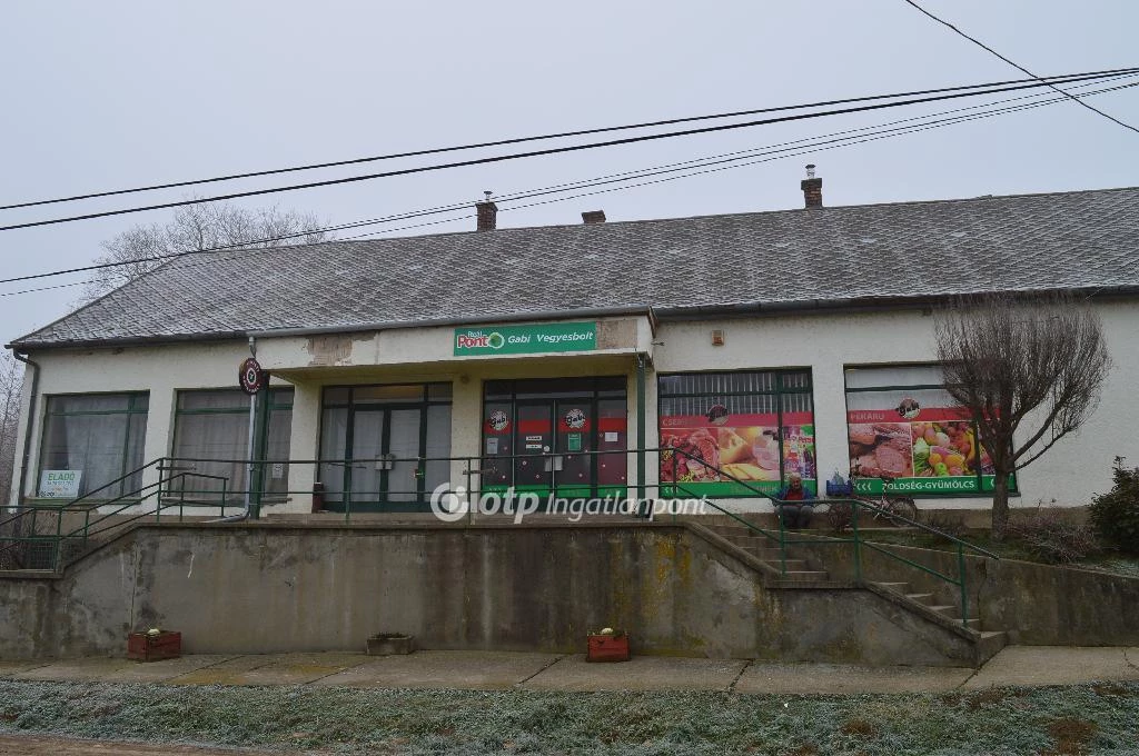 Eladó Üzlethelyiség, Kazsok