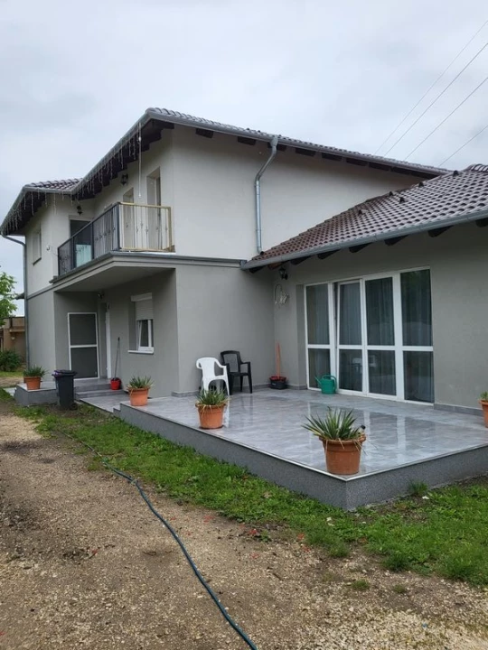 Eladó családi ház, Diósd