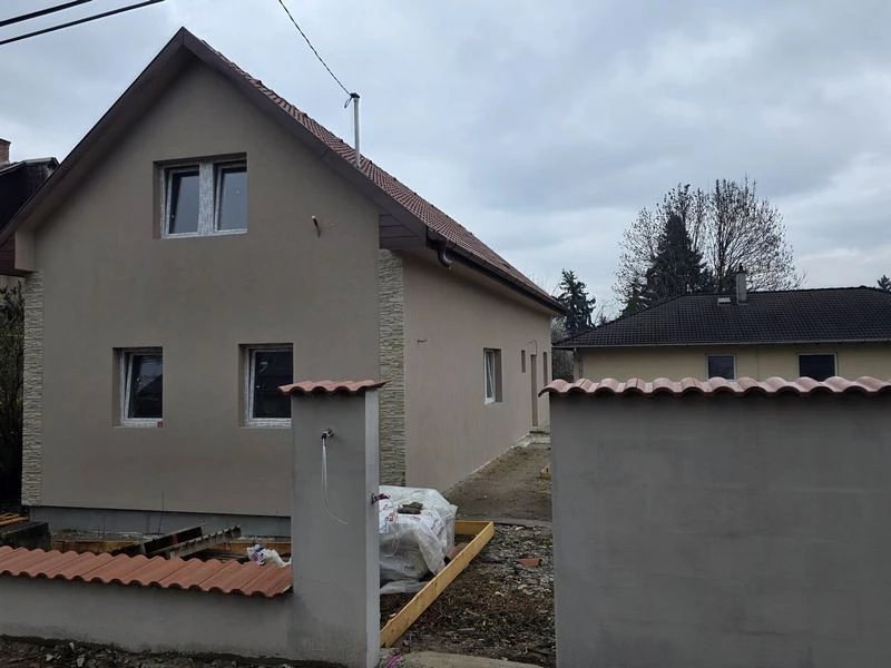Eladó családi ház, Százhalombatta