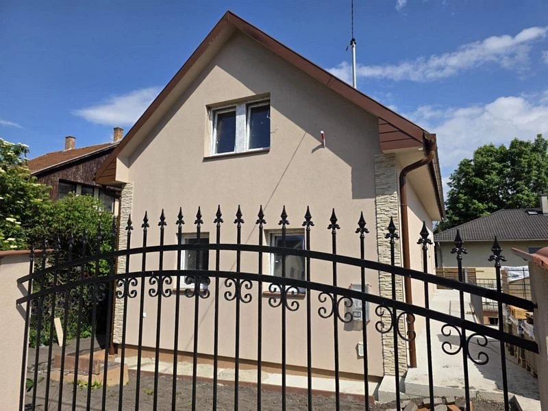 Eladó családi ház, Százhalombatta
