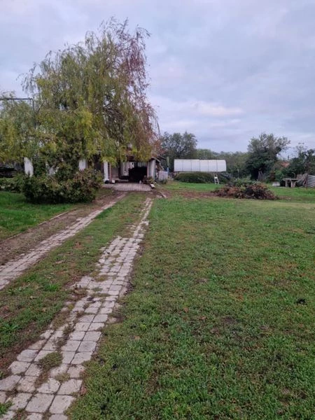 c3-1-name c2-1-name, Tárnok