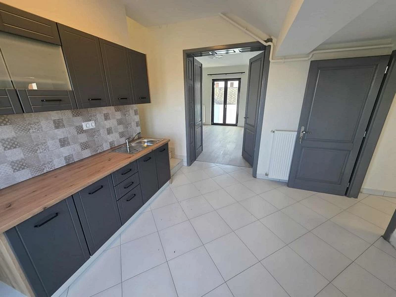 c3-1-name c2-19-name, Érd