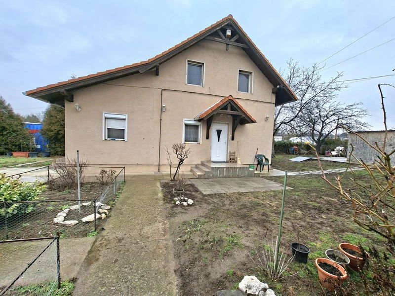 Eladó családi ház, Tárnok