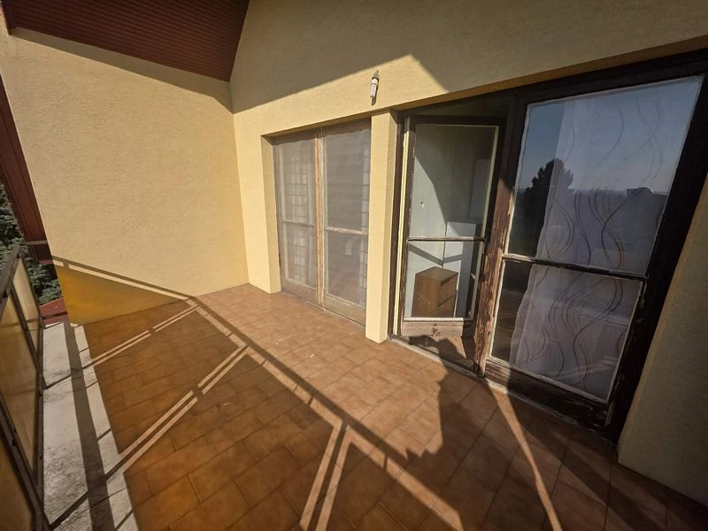 For rent brick flat, Érd