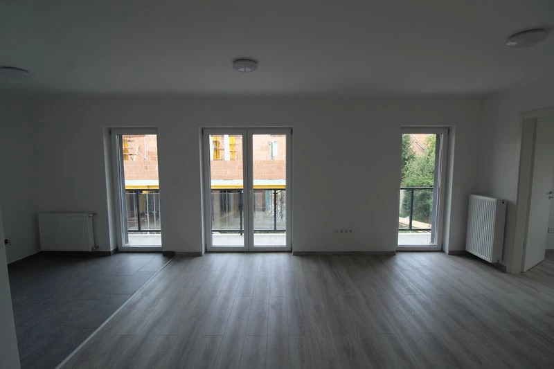 For sale brick flat, Érd