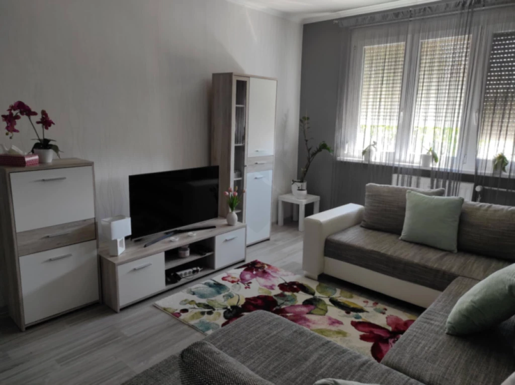 For sale panel flat, Szeged, Tarján