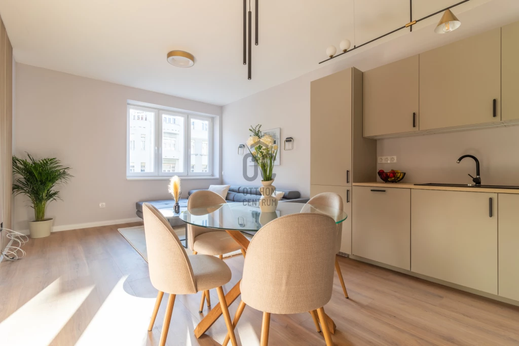 Eladó téglalakás, Budapest II. kerület, Országút