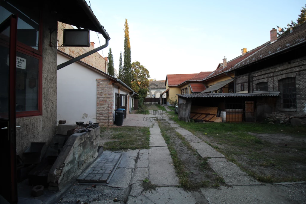 For sale store, Budapest IV. kerület, Újpest
