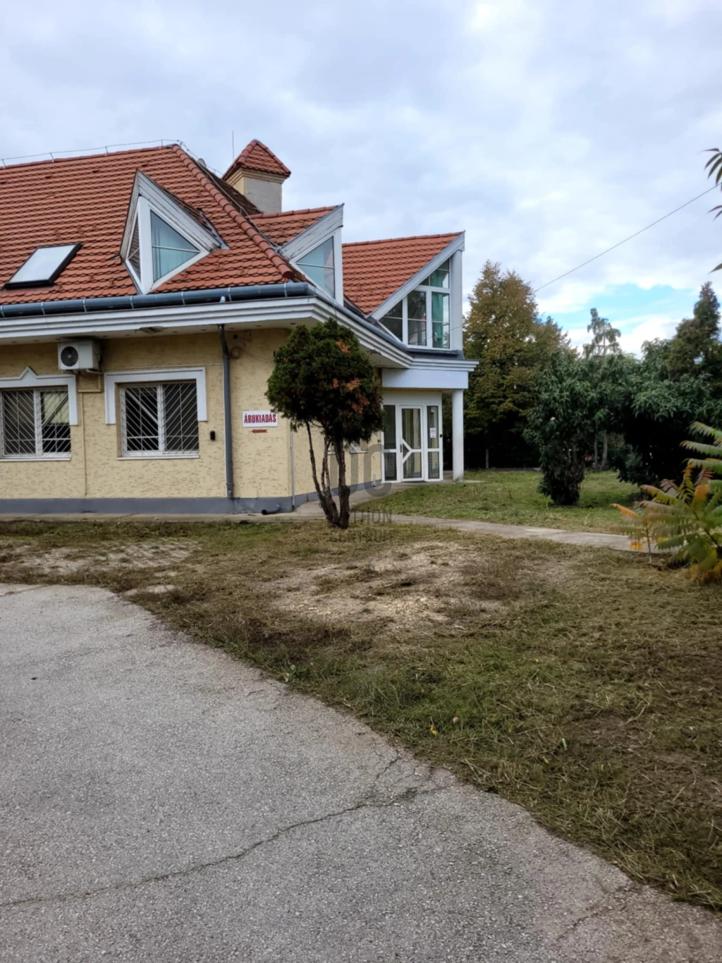 Kiadó egyéb kereskedelmi-ipari, Mogyoród, Mogyoród