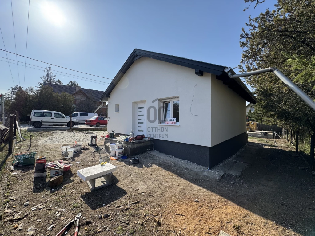 Eladó családi ház, Veresegyház, Tópart