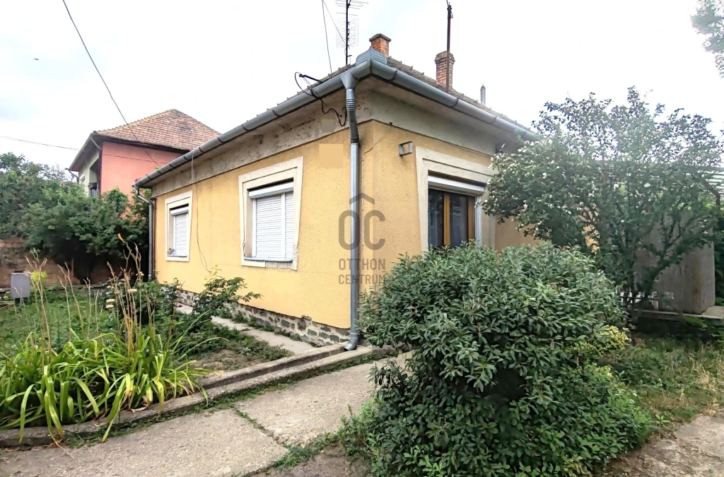 c3-1-name c2-1-name, Aszód, Belváros
