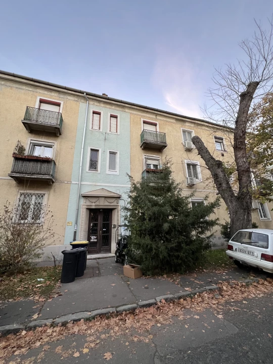 For sale brick flat, Budapest XV. kerület