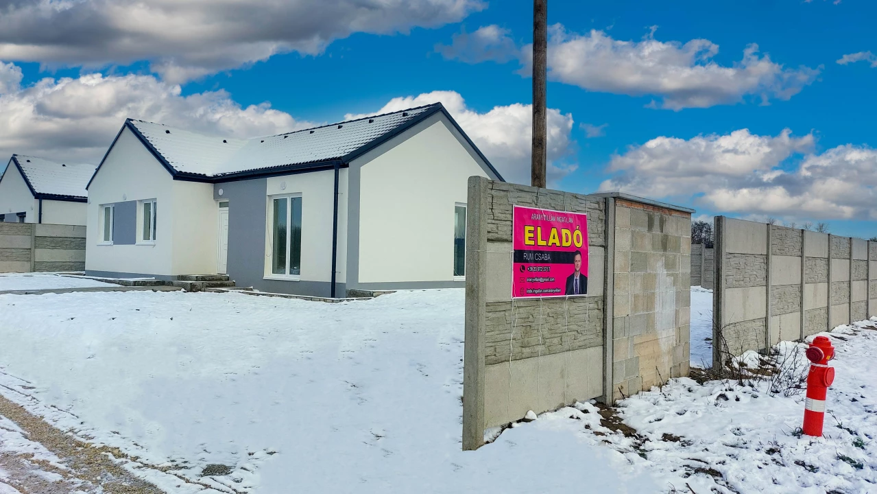 Eladó ikerház, Győr