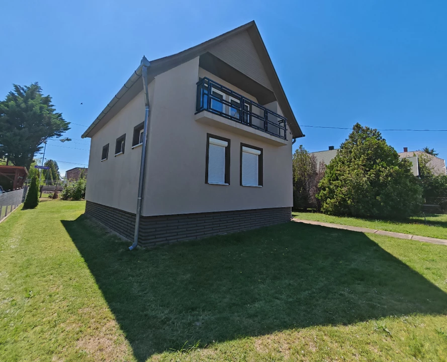 Eladó hétvégi ház, Balatonmáriafürdő