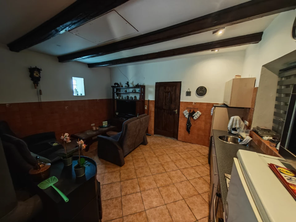 Eladó családi ház, Csákány