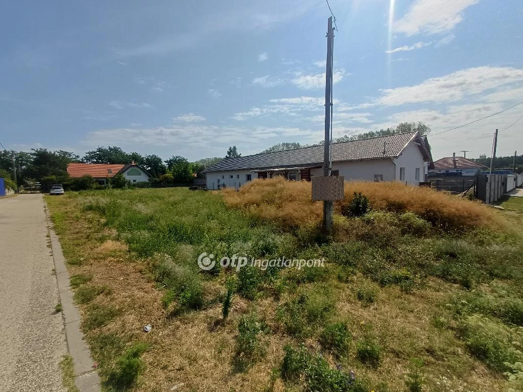 Eladó építési telek, Bugyi, Bugyi