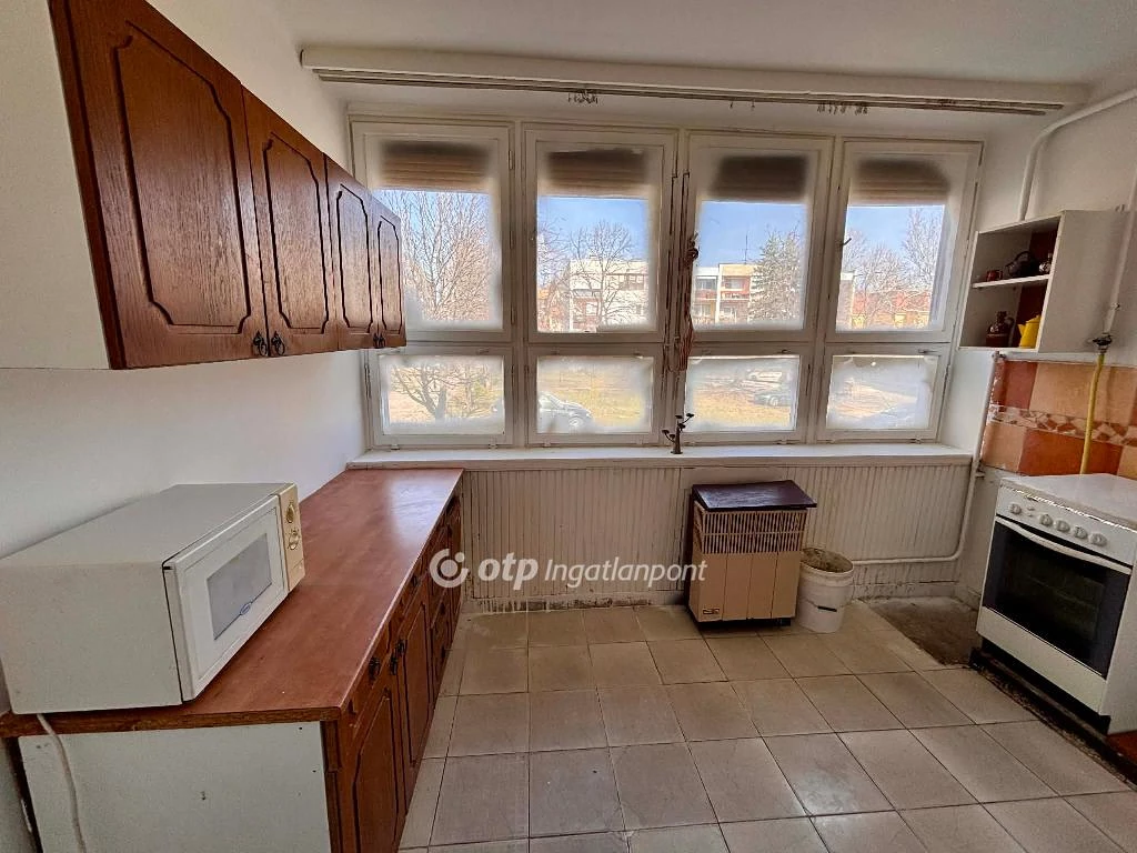 Eladó téglalakás, Halásztelek, Centrum