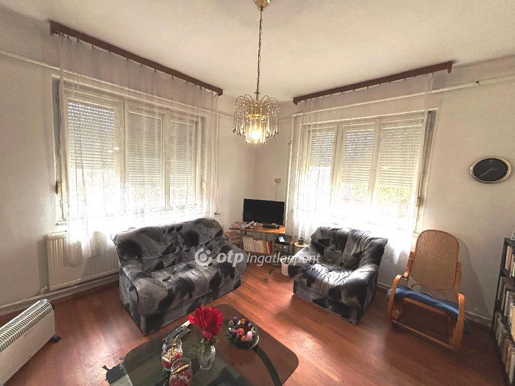 Eladó családi ház, Érd, Parkváros