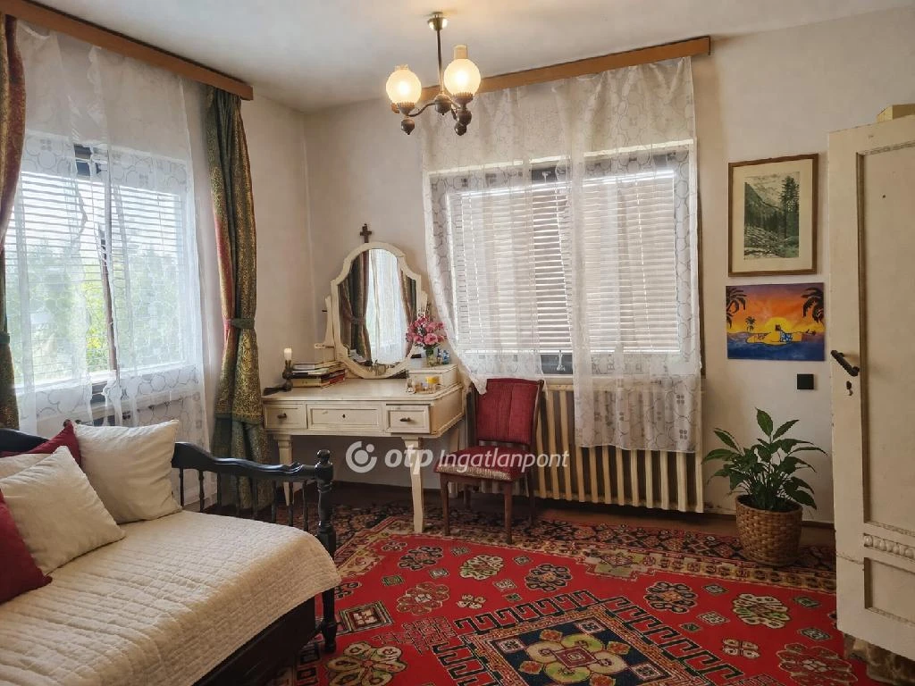 c3-1-name c2-1-name, Kunszentmiklós, Vasútállomás