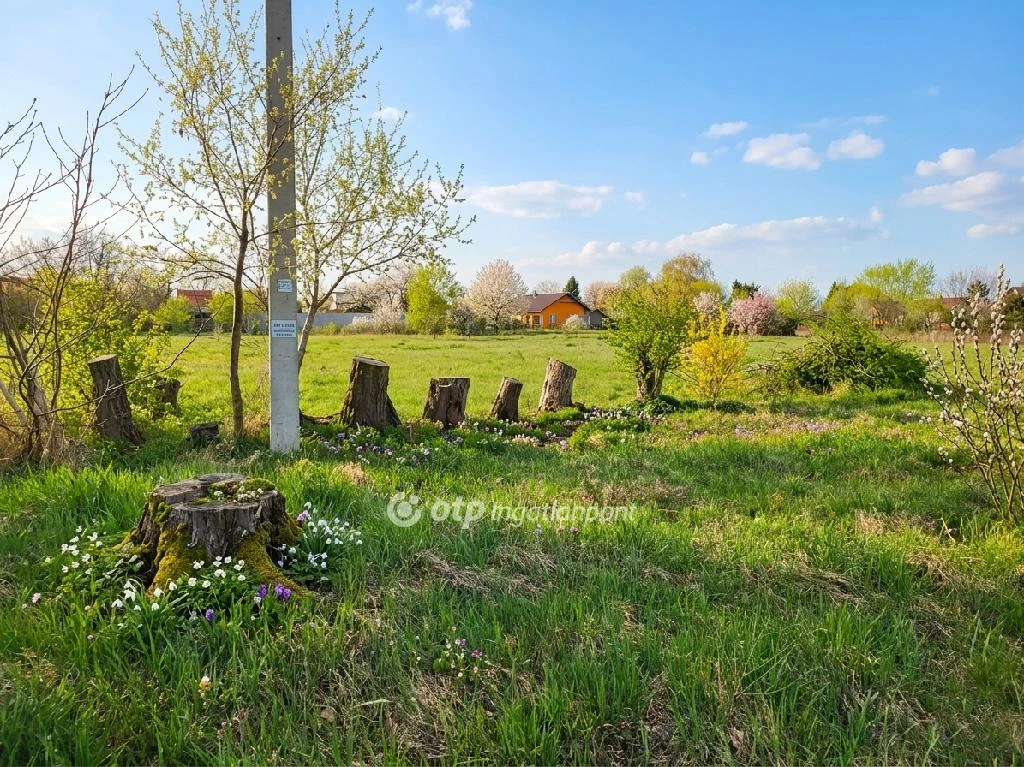 Eladó építési telek, Taksony, Kertváros