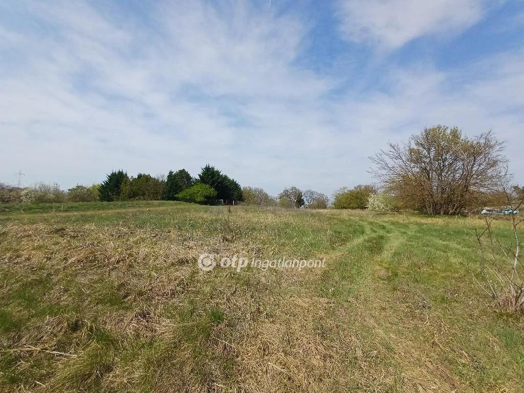 Eladó építési telek, Taksony, Taksony