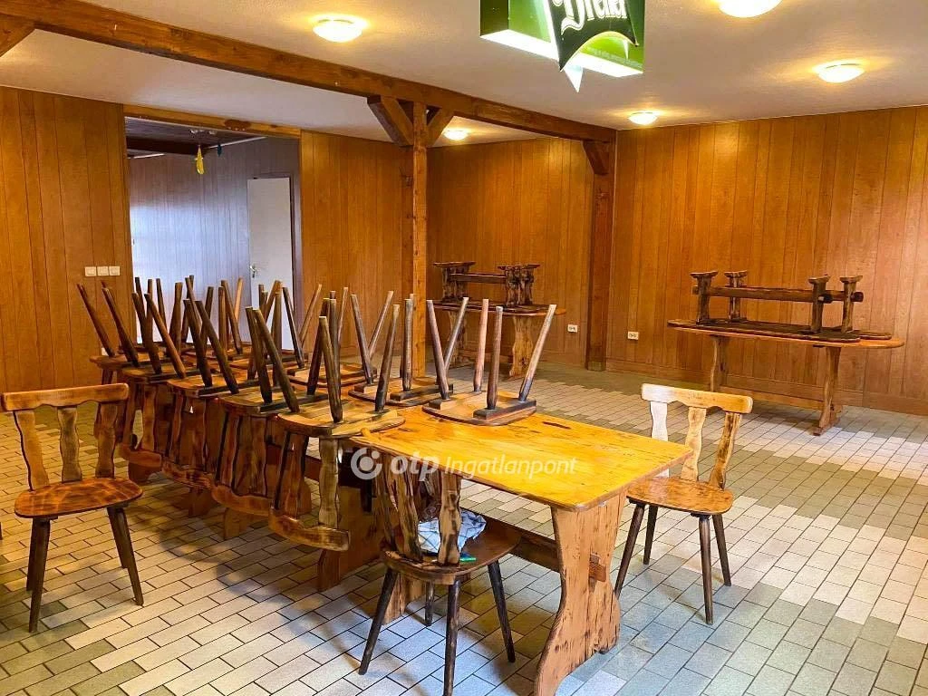Eladó borozó, söröző, büfé, Szigetszentmiklós, Ledina