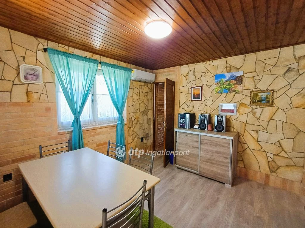 Eladó üdülő, nyaraló, Dömsöd, Dömsöd