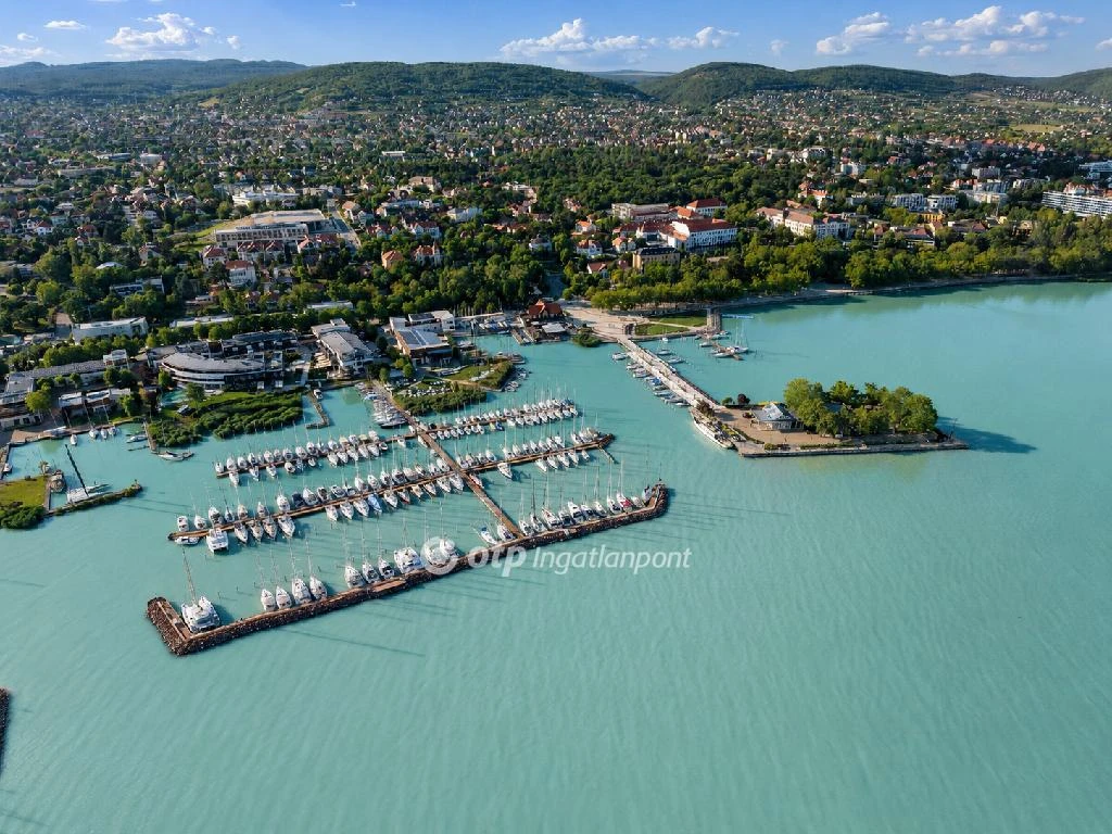 Eladó téglalakás, Balatonfüred, Ófalu