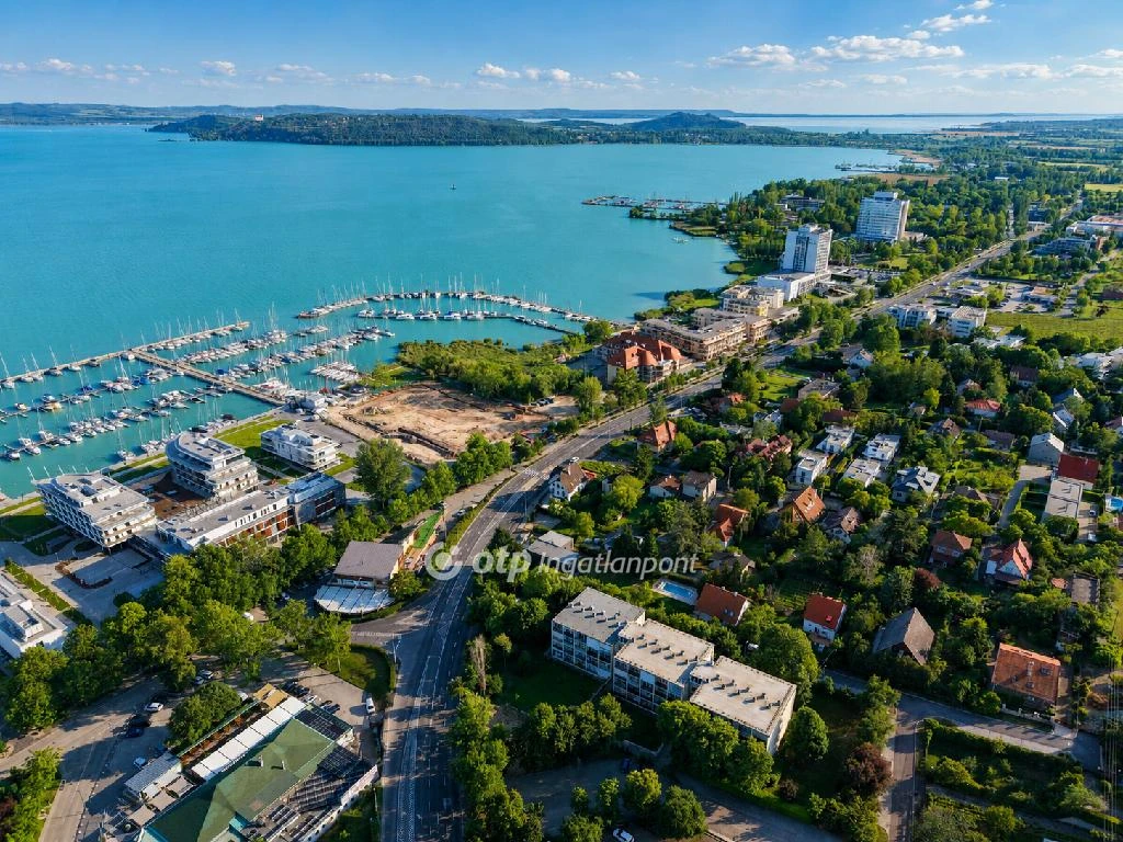 Eladó téglalakás, Balatonfüred, Ófalu