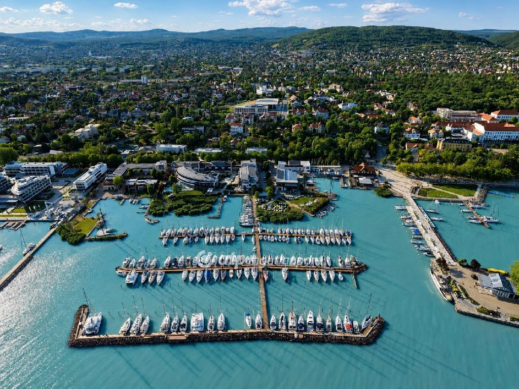 Eladó téglalakás, Balatonfüred, Ófalu