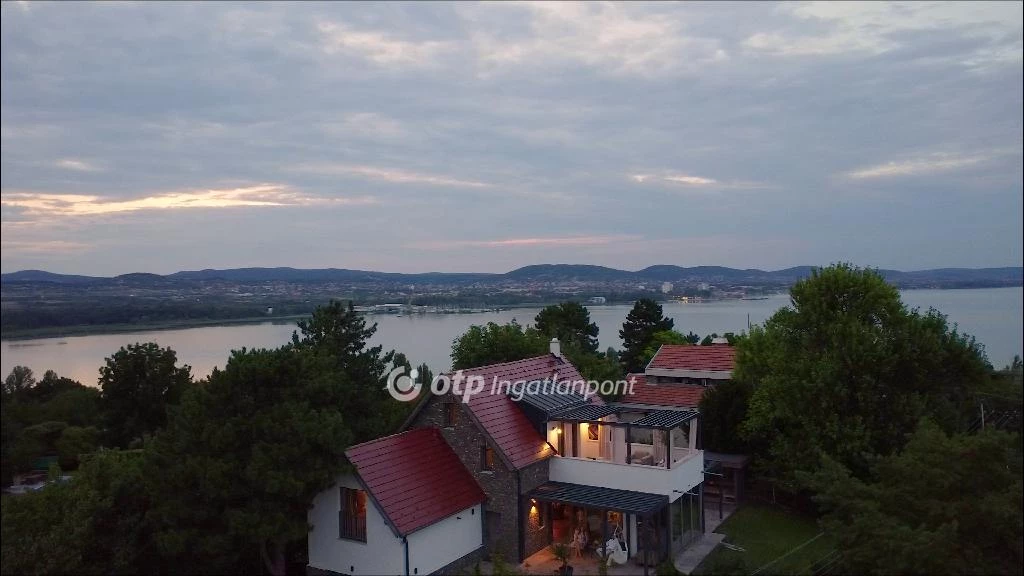 Eladó üdülő, nyaraló, Tihany, Gödrös