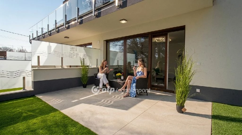 For sale brick flat, Balatonfűzfő, Fűzfőfürdő