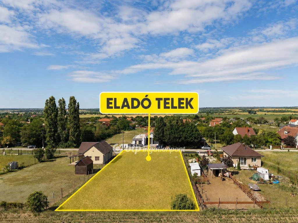 c3-1-name c2-50-name, Balatonfőkajár, Kertváros
