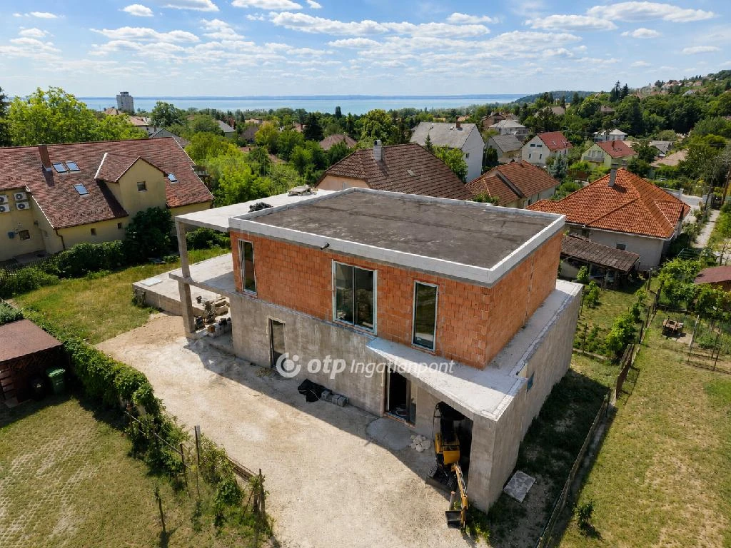 Eladó családi ház, Balatonalmádi, Vörösberény