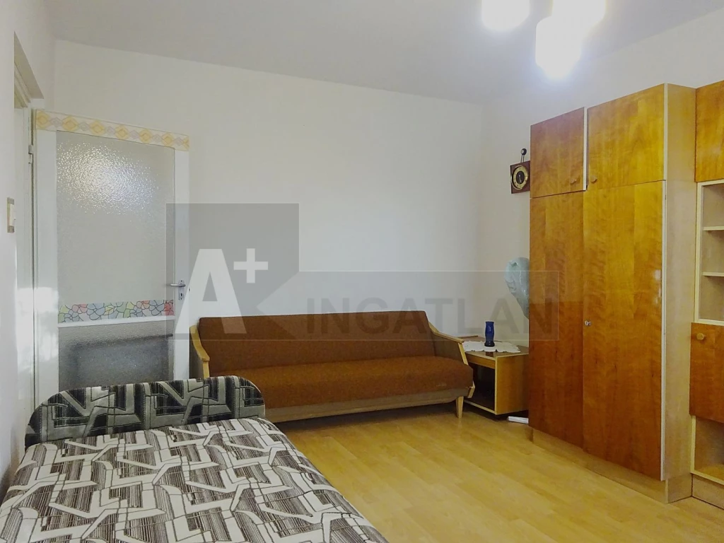 For rent panel flat, Szeged, Felsőváros