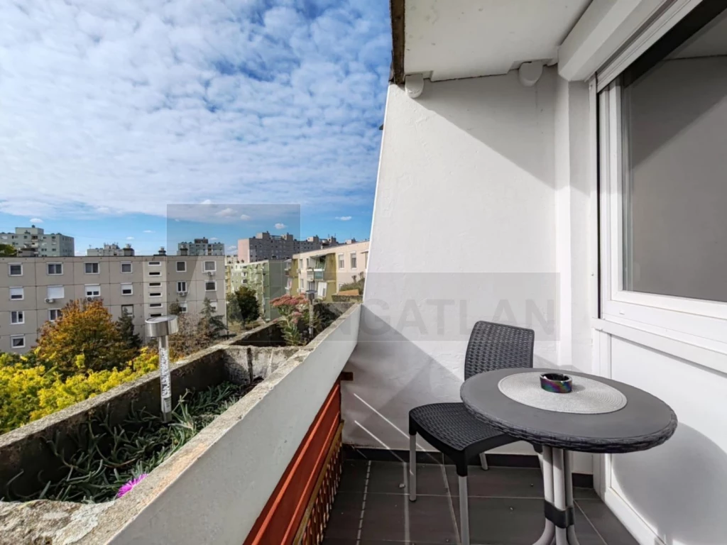 For sale panel flat, Szeged, Makkosház