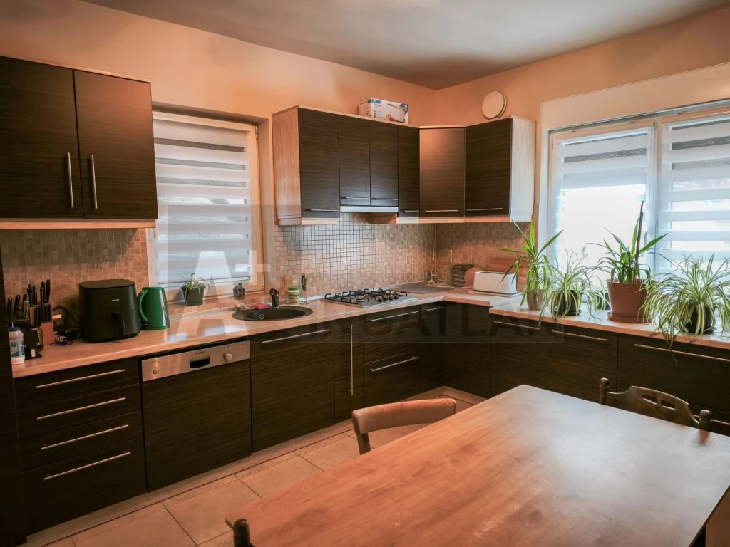 Eladó családi ház Sándorfalván, nyugodt környezetben