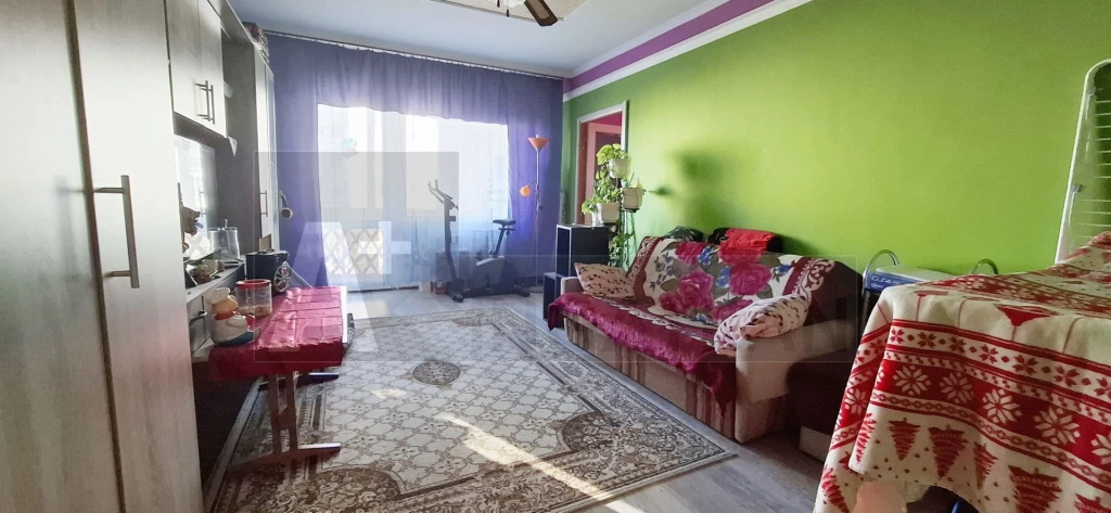 For sale panel flat, Szeged, Makkosház