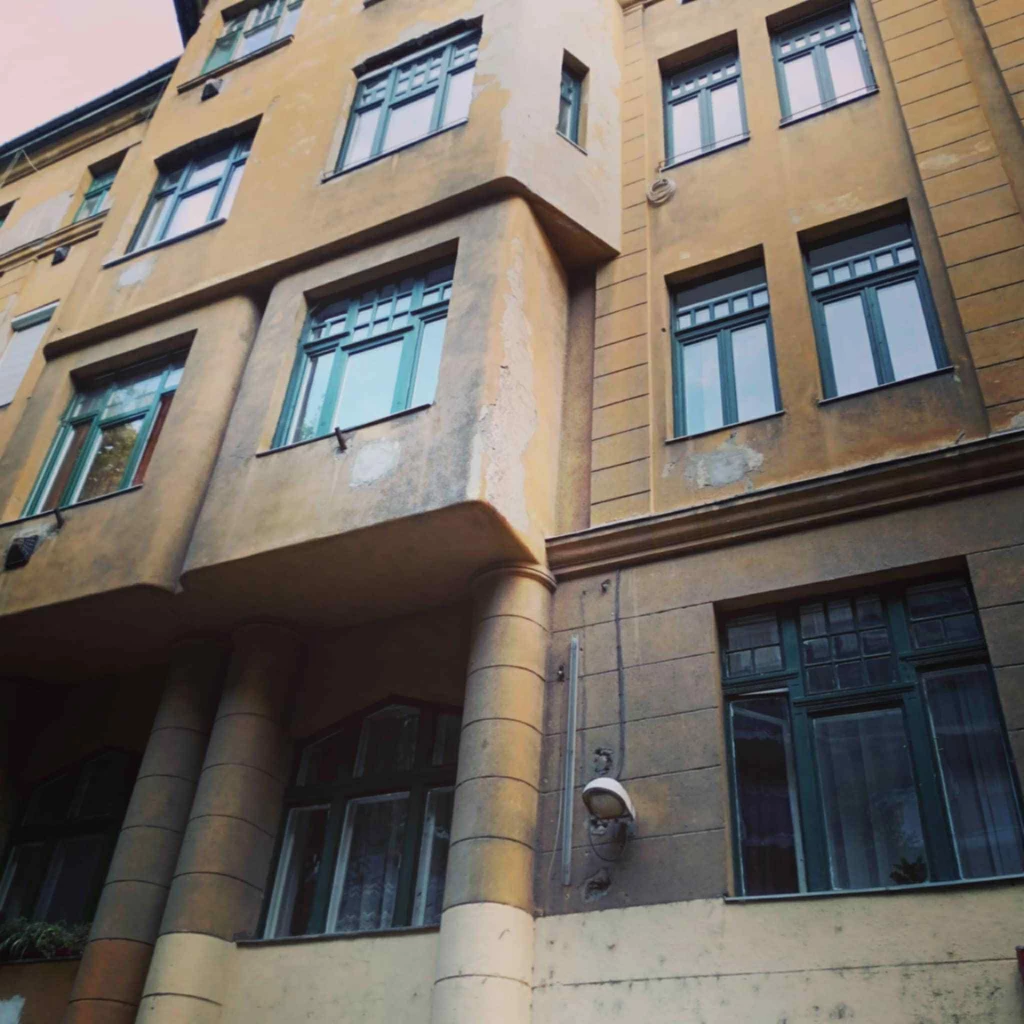 Eladó téglalakás, Budapest III. kerület