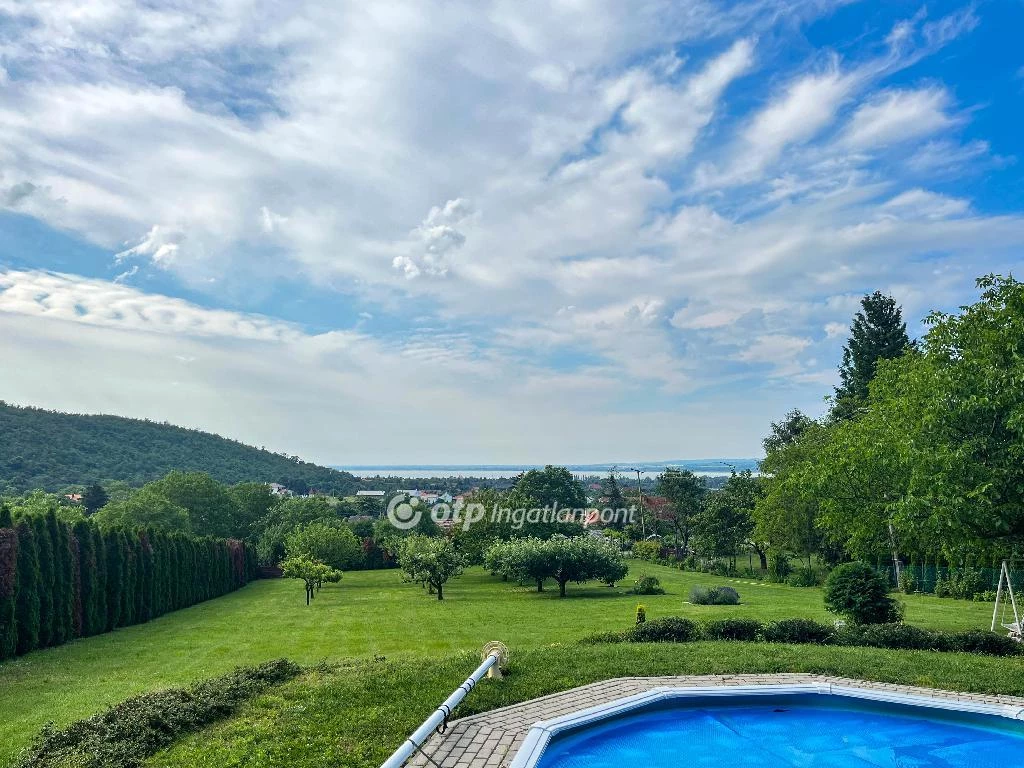 Eladó Ház, Balatongyörök