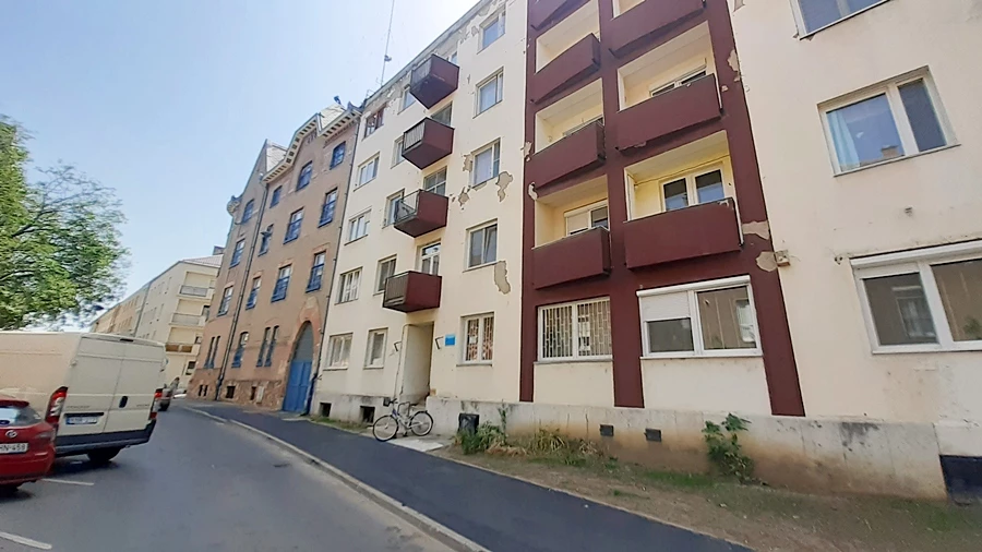 For sale brick flat, Debrecen