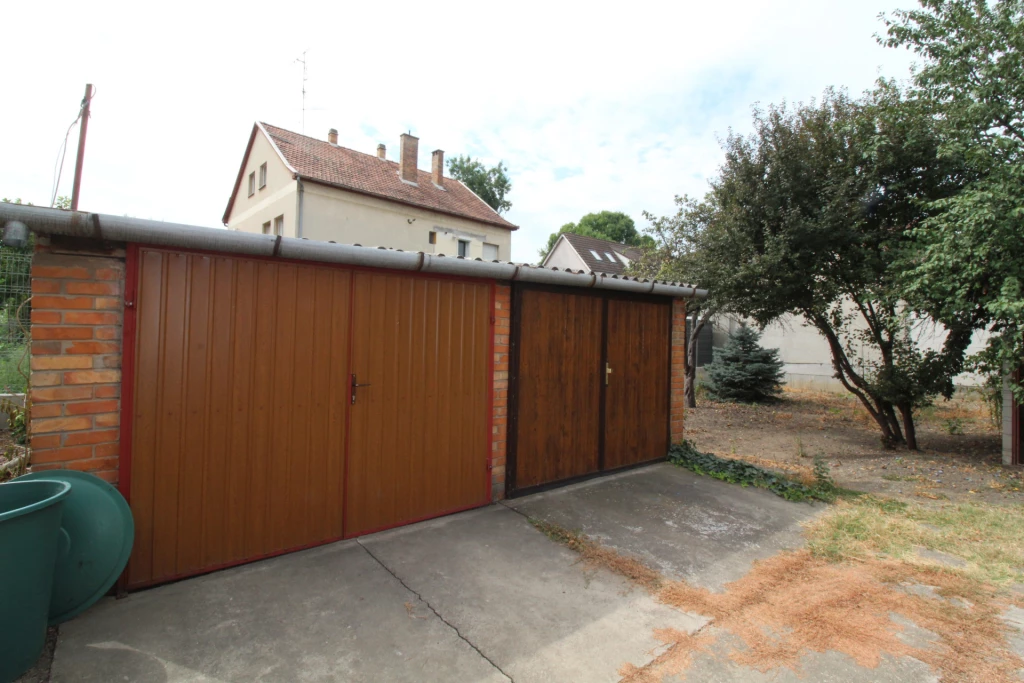 For sale detached garage, Szeged, Újszeged