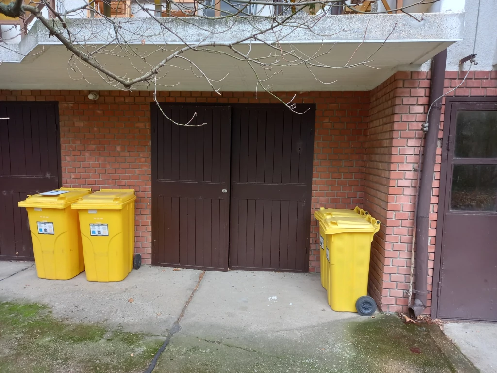 c3-1-name c2-74-name, Szeged, Szeged Belváros, Bécsi Krt.