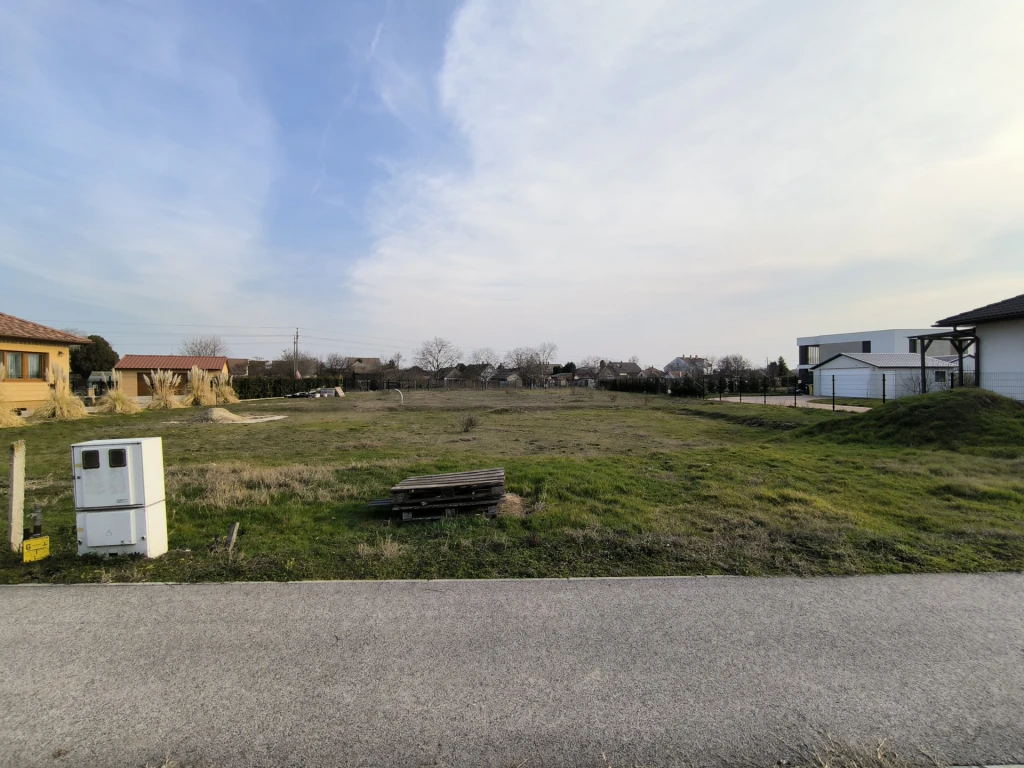 Eladó építési telek, Szeged, Béketelep