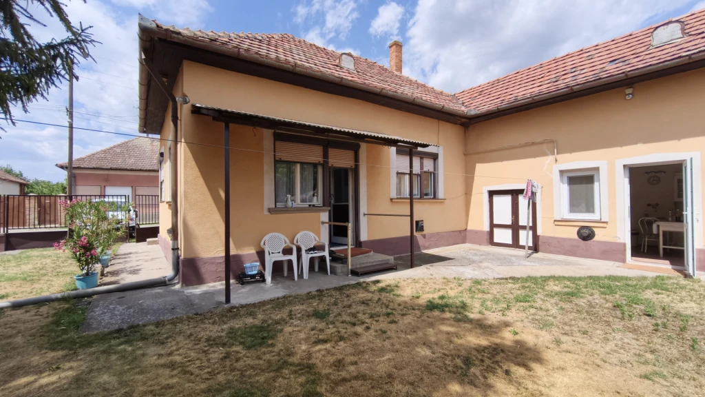 Eladó családi ház, Mórahalom, Rózsa