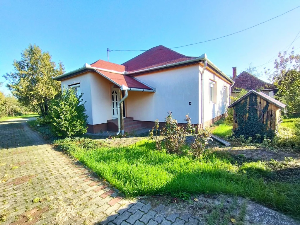 For sale house, Bőcs